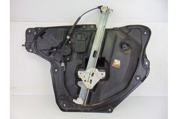 6 PIN ELEVALUNAS DELANTERO IZQUIERDO MAZDA 3 BERLINA / SEDÁN (BM/BN) Luxury 2014 6 PIN 201072 MAZDA - 1