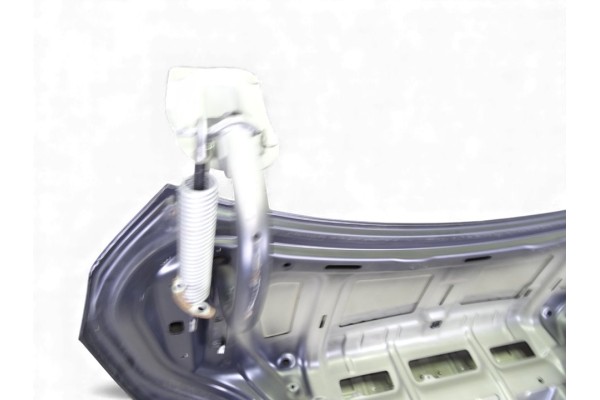 Tapa maletero, BMW Serie 5 Berlina (E60) 525xi 2005 usado 4