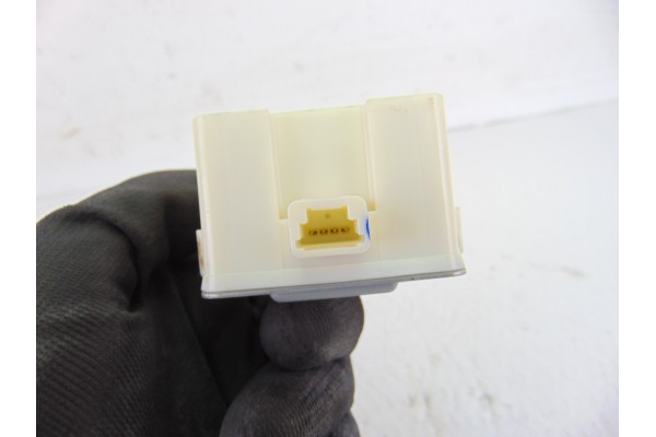 KD45675D4 MODULO ELECTRONICO MAZDA 3 BERLINA / SEDÁN (BM/BN) Luxury 2014 KD45675D4 201105 MAZDA - 1