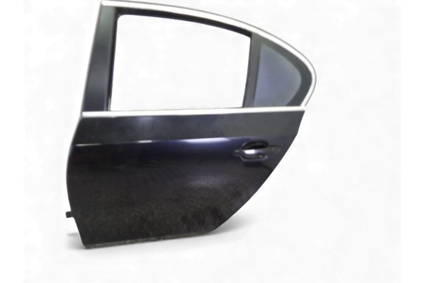 Puerta trasera izquierda, BMW Serie 5 Berlina (E60) 525xi 2005 usado 4