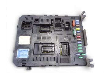 Caja reles / fusibles, Citroen C4 Berlina Collection 2006, 9661940480