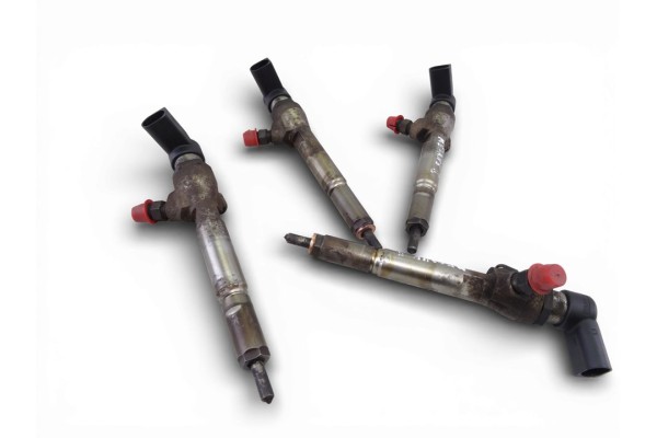 Inyector, Renault Megane Ii Berlina 5P Confort Dynamique 2008, 8200380253 usado 4
