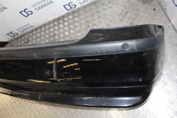 Paragolpes trasero, BMW Serie 3 Compacto (E46) 320td 2006 usado 4