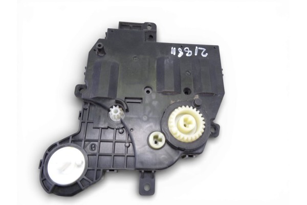 Motor apertura trampilla, Toyota C-hr (X10) Hybrid Active 2018, 0638009004 usado 4