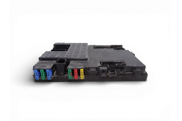 Caja reles / fusibles, Citroen Xsara Berlina 2.0 HDI Exclusive (80kW) 2002, 9649053680 usado 4