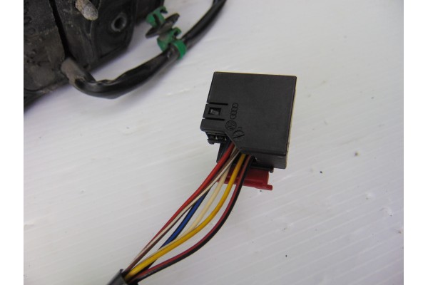 Retrovisor derecho, Volkswagen Passat Berlina (3C2) Advance 2005 usado 4