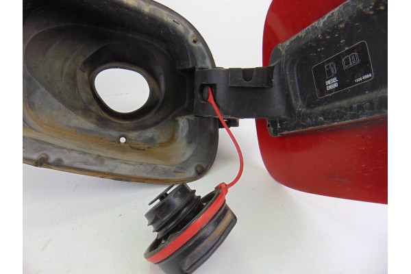 Tapa exterior combustible, Opel Astra K Berlina 5P Dynamic Start/Stop 2016, 13407838 usado 4