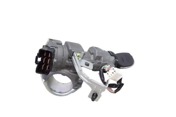Antirrobo / llave contacto, Hyundai I20 (Pb) City S 2013 usado 4