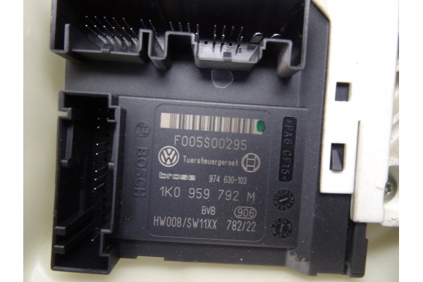 Elevalunas delantero derecho, Seat Altea Xl (5P5) Reference 2007, 1K0959792M usado 4