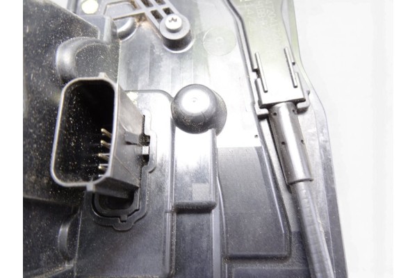 Cerradura puerta trasera derecha, Ford Fiesta (CE1) ST-Line 2022, H1BAA26412CE usado 4