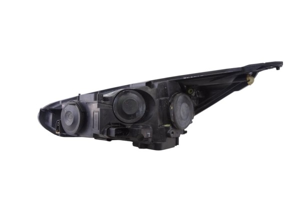 Faro derecho, Ford Focus Sportbreak (Cew) Trend 2021, F1EB13W029AE usado 4