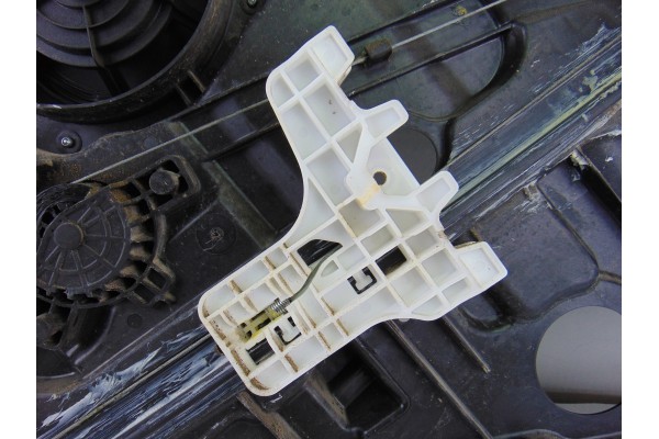 2 PIN ELEVALUNAS TRASERO IZQUIERDO HYUNDAI I30 (GD)