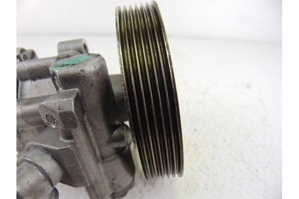 Bomba direccion, Citroen C5 Berlina 2.0 HDI SX 2002, 9636086680 usado 5