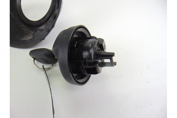 Tapa exterior combustible, Peugeot 208 GT Line 2016, 9807206080