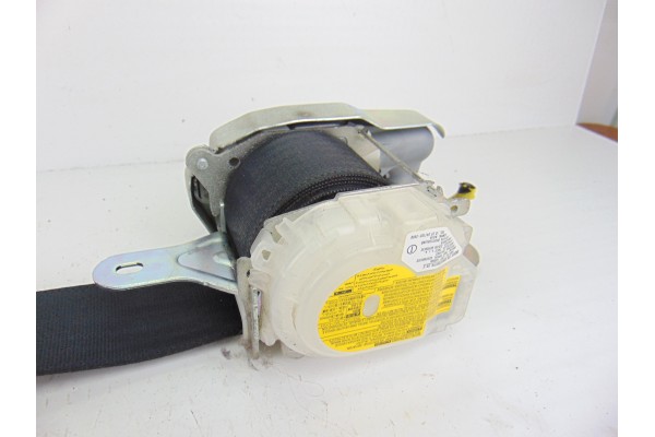 Cinturon seguridad delantero derecho, Toyota Corolla Verso (R1) 2,2 D-4D Sport 2006