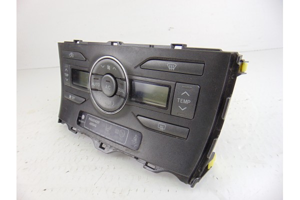 Mando climatizador, Toyota Auris (E15) Luna 2008, 55900-02220