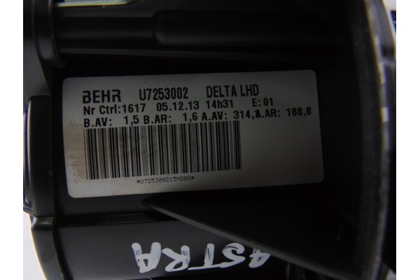 Motor calefaccion, Opel Astra J Sports Tourer Sport 2010 usado 5