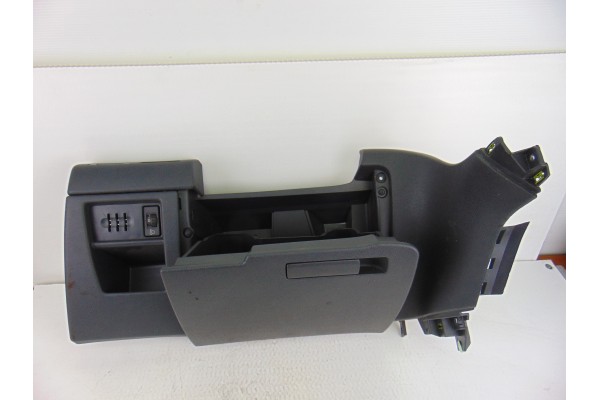 Guantera, Peugeot 3008 Confort 2009, 9685168577