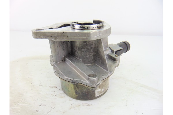 Depresor freno / bomba vacio, Nissan Almera (N16/E) Tekna 2005, 82003271