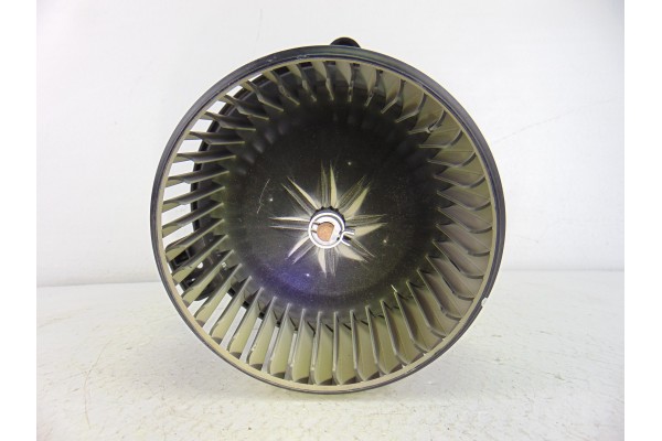 B448231370  MOTOR CALEFACCION KIA CARENS (UN) Active 2009 B448231370 202704 KIA - 2