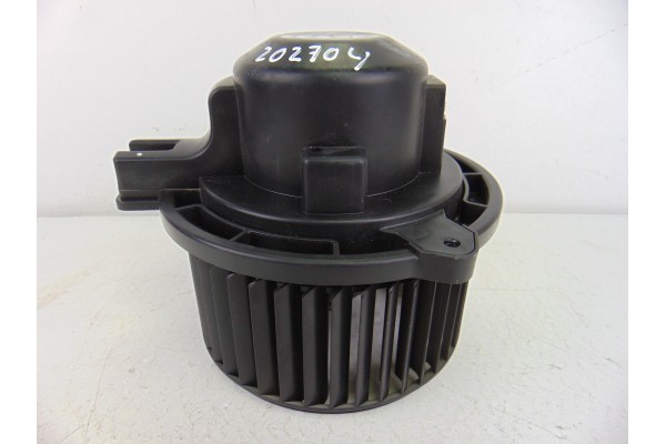 B448231370  MOTOR CALEFACCION KIA CARENS (UN) Active 2009 B448231370 202704 KIA - 4