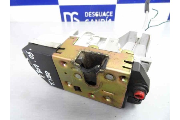 Cerradura puerta trasera izquierda, Peugeot 307 (S1)(04.2001) XR Clim 2004