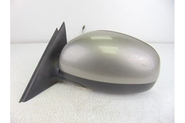 Retrovisor izquierdo