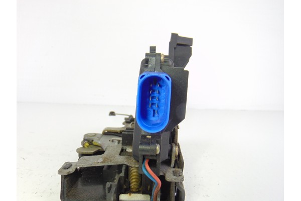 Cerradura puerta delantera derecha, Volkswagen Golf V (1K1)(10.2003) Highline 2005, 3D1837016 usado 5