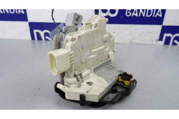 Cerradura puerta trasera izquierda, Audi A6 Berlina (4F2) 2.0 Tdi 2008, 4F0839015A