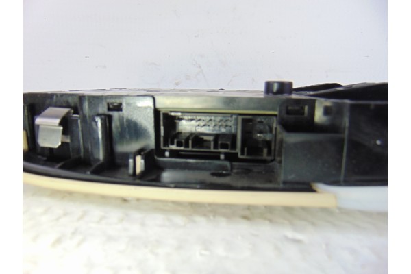 Luz interior, BMW Serie 3 Touring (F31) 318d 2014, 9263877 usado 5