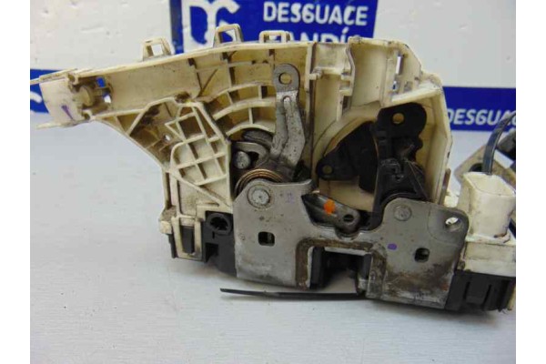 Cerradura maletero / porton, Volkswagen Crafter Furgón (2E) Caja cerrada 35, batalla larga con techo super alto 2007