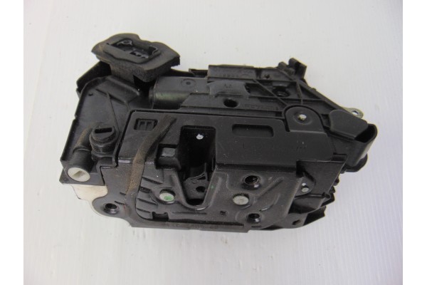 Cerradura puerta trasera izquierda, Volkswagen Polo V (6R1) Advance 2012, 6R4839015