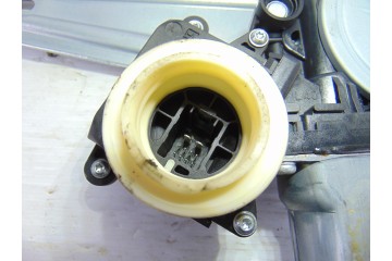Elevalunas trasero derecho, Toyota Avensis Cross Sport (T27) Advance 2011, 85702-02020