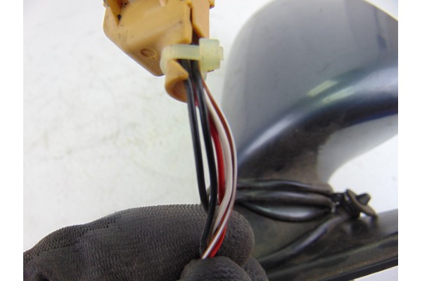 Retrovisor derecho, Audi A4 Avant (8E) 2.7 Tdi (Dpf) 2008