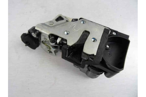 Cerradura puerta trasera izquierda, Opel Karl Selective 2017 usado 5