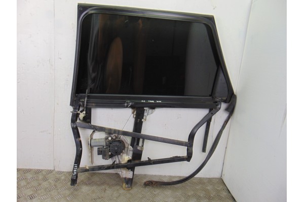 Elevalunas trasero derecho, Audi A6 Avant (4B5) 3.0 2002