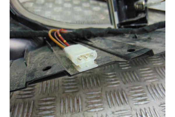 Consola central, BMW Serie X5 (E53) 3.0d 2003 usado 5