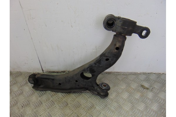 Brazo suspension inferior delantero izquierdo, Mazda 3 Berlina / Sedán (Bm/bn) Luxury 2014