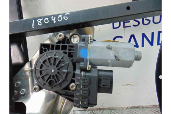 Elevalunas trasero izquierdo, Audi A6 Avant (4B5) 2.7 T Quattro 2001, 4B0839397B