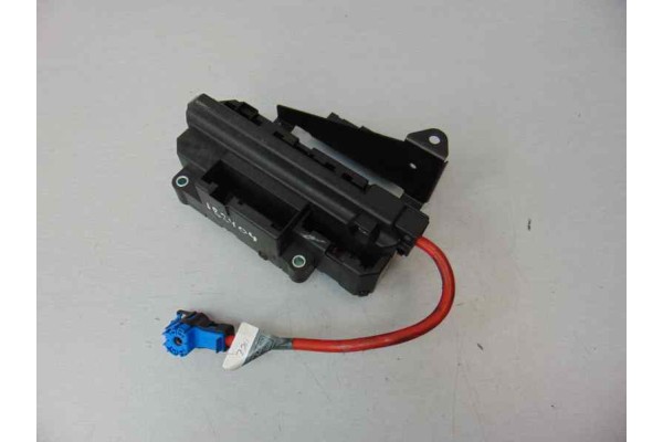 Caja reles / fusibles, BMW Serie 7 (E65/E66) 730d 2008, 6900583 usado 5