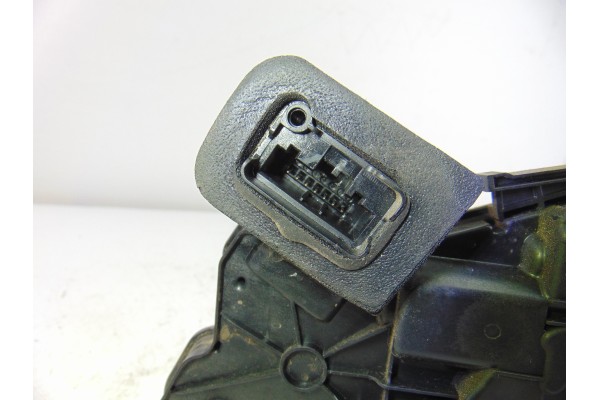 5K1837015B  CERRADURA PUERTA DELANTERA IZQUIERDA VOLKSWAGEN GOLF VI (5K1)(10.2008) Rabbit BlueMotion 2010 5K1837015B 204358 VOLK