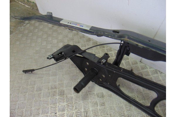Panel frontal, BMW Serie 3 Berlina (E46) 330d 2003 usado 5
