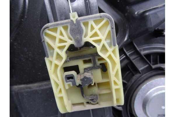 Elevalunas delantero derecho, Volvo V60 Familiar Summum 2014, 30784311 usado 5
