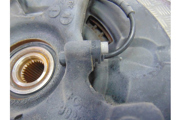 Mangueta trasera derecha, BMW Serie 1 Berlina (E81/E87) 118d 2010 usado 5