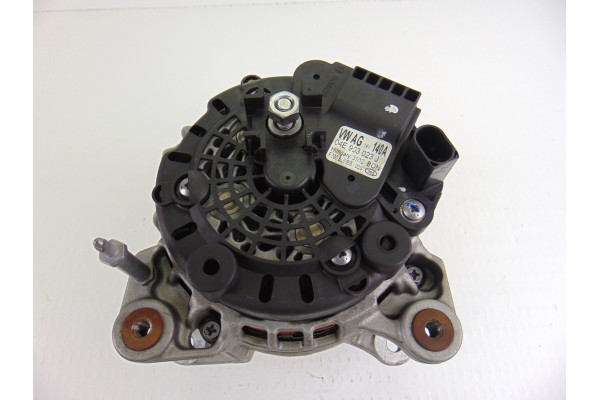 Alternador, 04E903023J