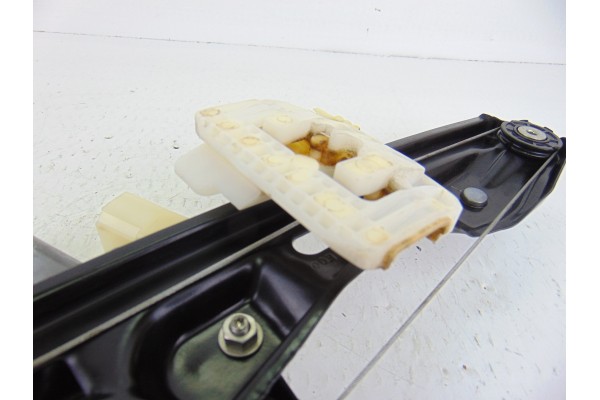 Elevalunas trasero izquierdo, BMW Serie 3 Touring (F31) 318d 2014 usado 5