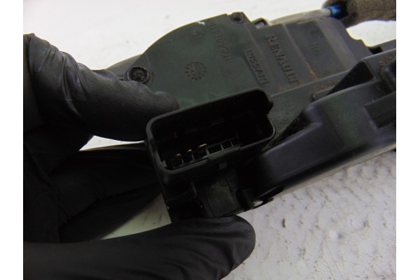 3 PIN CERRADURA PUERTA DELANTERA DERECHA NISSAN NV200 /EVALIA (M20/M) Kombi Comfort 2010 3 PIN 204504 NISSAN - 1