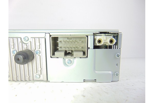 Sistema audio / radio cd, Volvo V50 Familiar D4 Kinetic 2011, 31328059