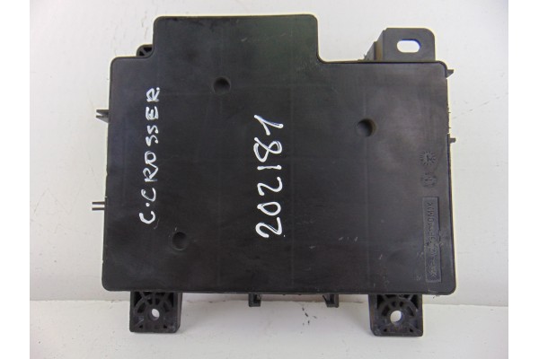 Caja reles / fusibles, Citroen C-crosser Vtr 2009, 8637A319 usado 5