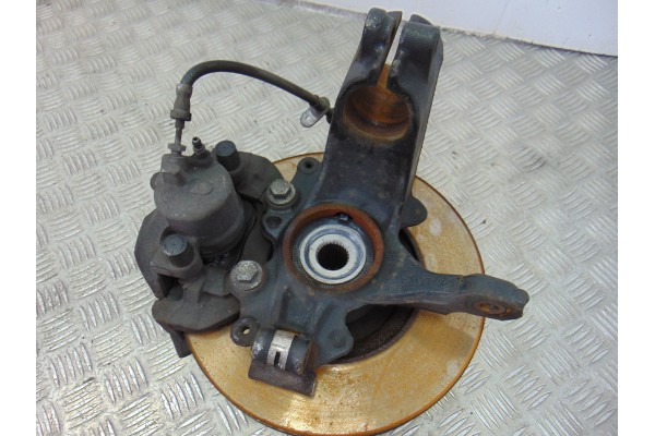 Mangueta delantera derecha, Ford Focus Berlina (CB8) Trend 2011